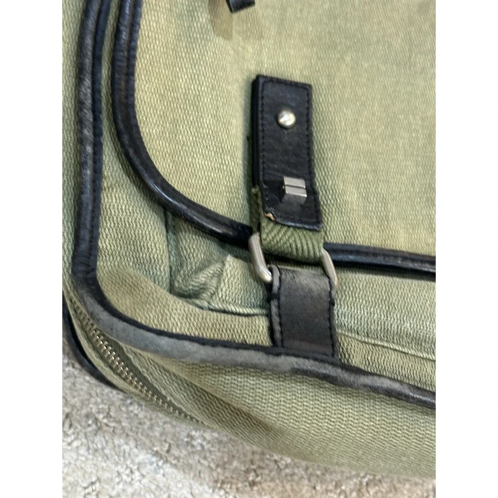Bodhi‎ Carrying Case